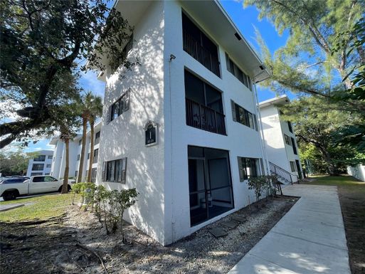 2445 SW 18th Ter # 113, Fort Lauderdale FL 33315
