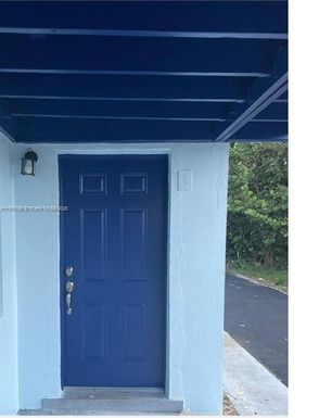 817 Grant St, West Palm Beach FL 33407