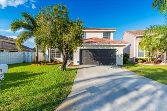 18337 SW 4th St, Pembroke Pines FL 33029