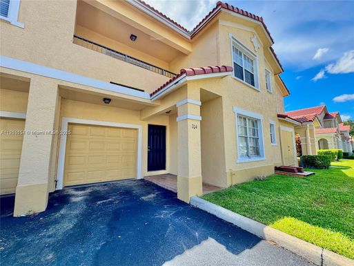 704 Belmont Ln # 704, North Lauderdale FL 33068