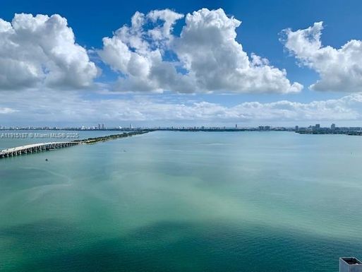 480 NE 31 St # 2605, Miami FL 33131