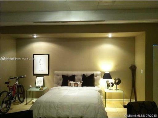 8950 NE 8th Ave # 504, Miami FL 33138