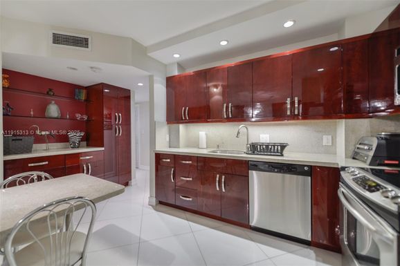 1950 S Ocean Dr # 5G, Hallandale Beach FL 33009