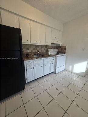 1400 N 17th Ave # 17, Hollywood FL 33020