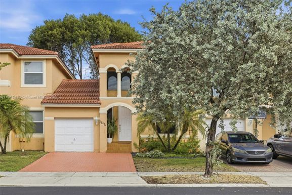 16061 NW 24th St, Pembroke Pines FL 33028
