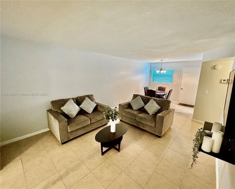 2213 NE 1st Ct # 203, Boynton Beach FL 33435