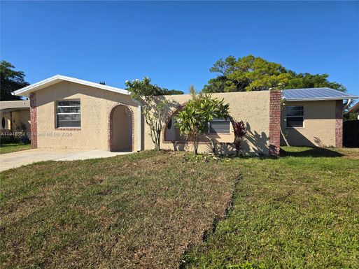 3201 SE Hibiscus St # 3201, Stuart FL 34997