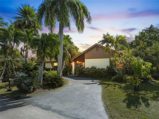 15920 SW 287th St, Homestead FL 33033