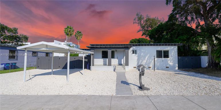 5731 SW 62nd Ter, Miami FL 33143