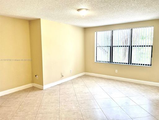 4561 W Mcnab Rd # 16, Pompano Beach FL 33069