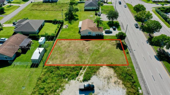4715 Lee Blvd, Lehigh Acres FL 33971