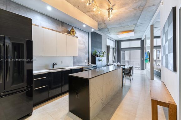 2001 Meridian Ave # 515, Miami Beach FL 33139