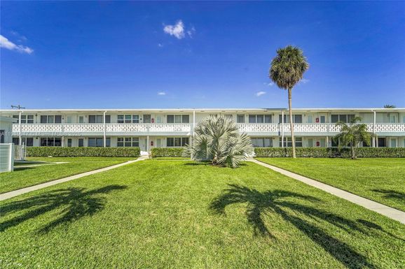 851 Atlantic Shores Blvd # 121, Hallandale Beach FL 33009