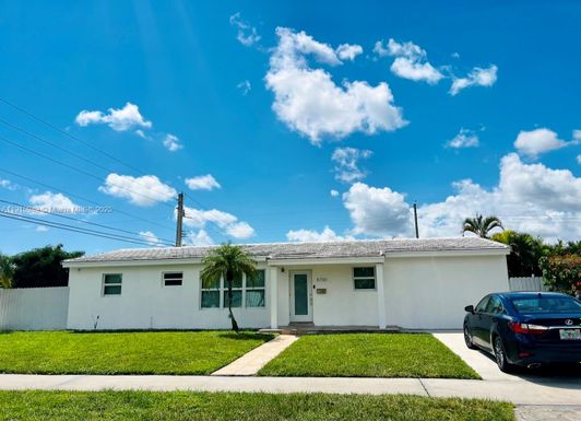 8700 SW 42nd Ter, Miami FL 33165