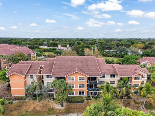 8901 Wiles Rd # 103, Coral Springs FL 33067
