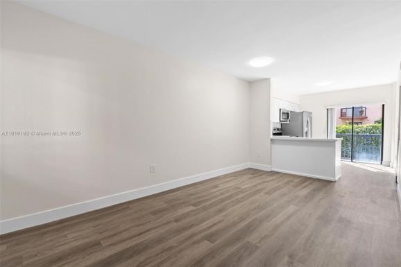 5400 W 21st Ct # 104, Hialeah Gardens FL 33016