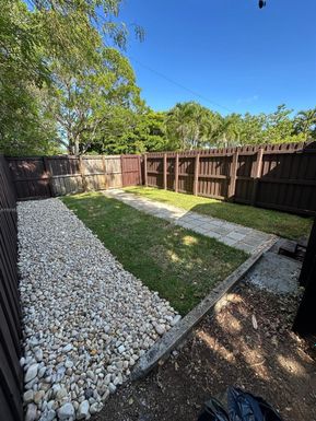 141 NE 14th St # 1, Homestead FL 33030