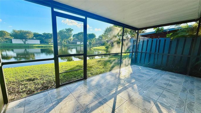 6969 SW 36th Dr # Z, Miramar FL 33023