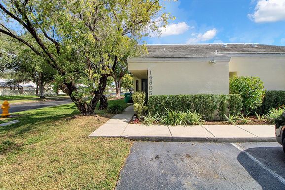 14805 SW 125th Pl, Miami FL 33186