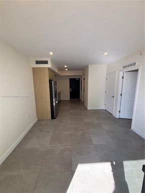 16395 Biscayne Blvd # 711, North Miami Beach FL 33160