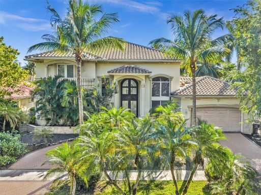 922 Washington St, Hollywood FL 33019