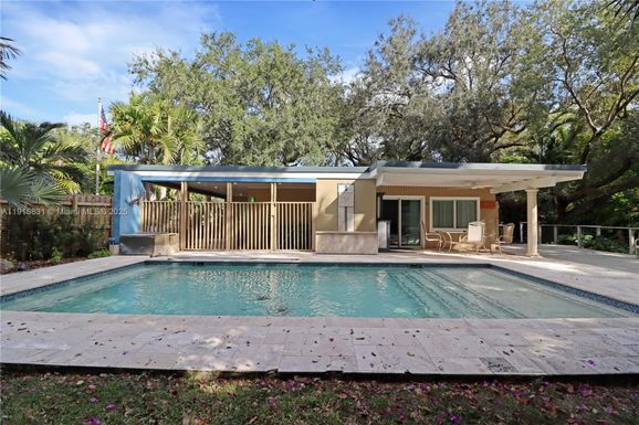 8030 SW 96th St, Miami FL 33156