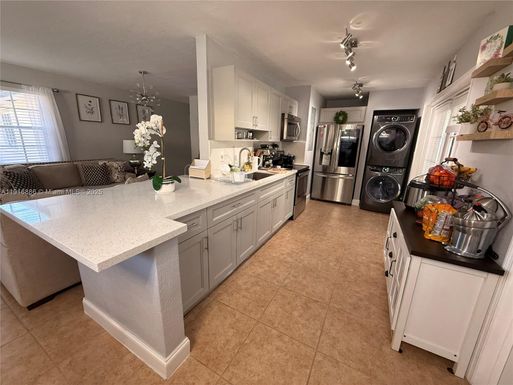 11007 SW 3rd St # 11007, Sweetwater FL 33174