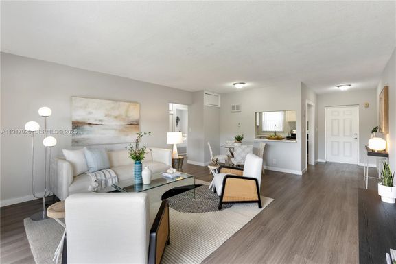 550 NE 20th St # 6, Wilton Manors FL 33305