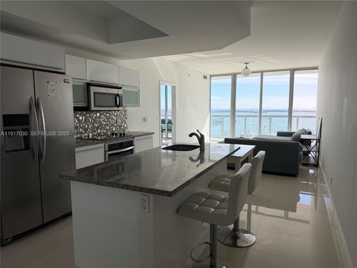 888 Biscayne Blvd # 2904, Miami FL 33132