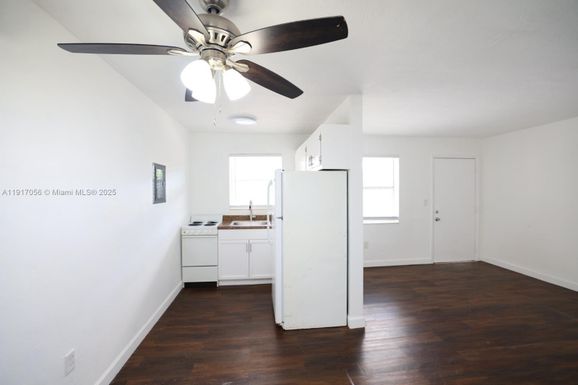 7200 W 11th Ct # 6, Hialeah FL 33014