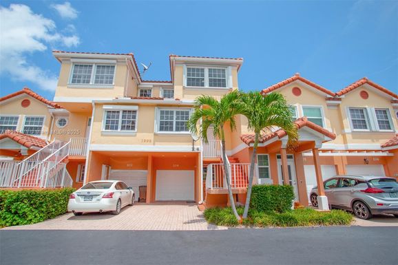 1998 NE 7th St # 104, Deerfield Beach FL 33441