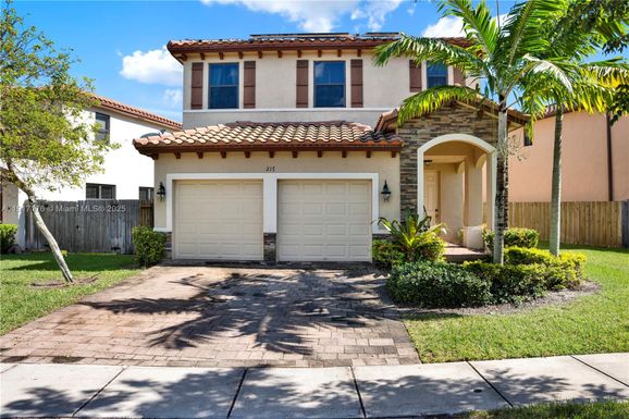 217 NE 23rd Ter, Homestead FL 33033