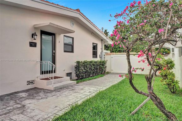 1704 Rodman St # 2, Hollywood FL 33020