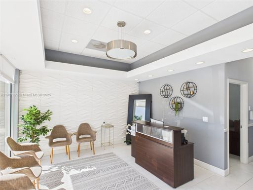 701 W Hallandale Beach Blvd # 104, Hallandale Beach FL 33009