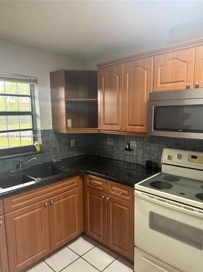 5046 SW 145th Ave, Miami FL 33175