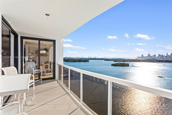 9 Island Ave # 2006, Miami Beach FL 33139