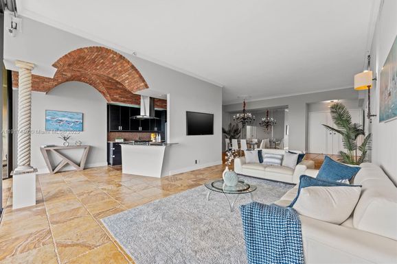 1900 Consulate Pl # 2205, West Palm Beach FL 33401