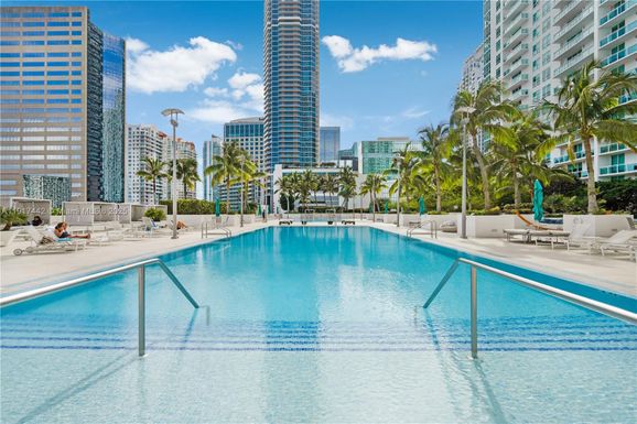 950 Brickell Bay Dr # 3008, Miami FL 33131
