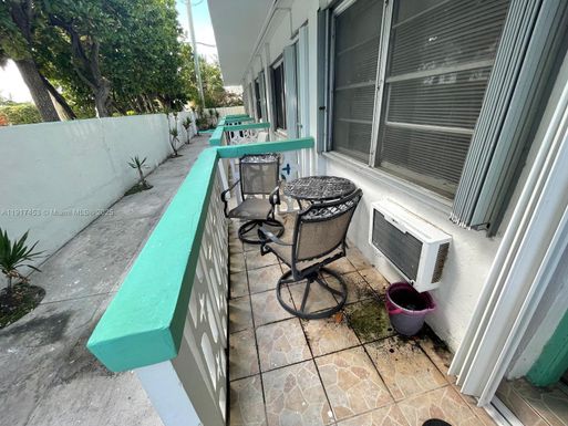 6490 Collins Ave # 5, Miami Beach FL 33141
