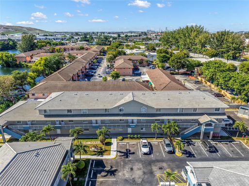 8390 NW 103rd St # 102H, Hialeah Gardens FL 33016
