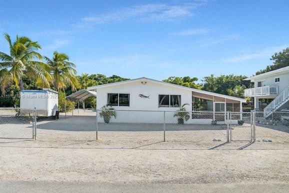 20 Palm Drive, Key Largo FL 33037