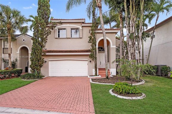 15658 SW 16th St, Pembroke Pines FL 33027