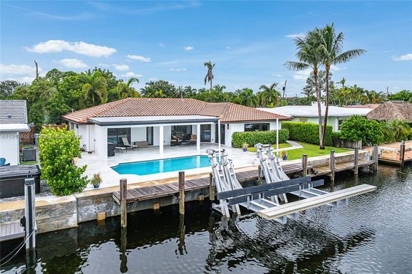 1250 NE 27th Ter, Pompano Beach FL 33062