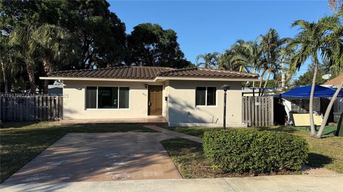 212 SW 13th St, Dania Beach FL 33004