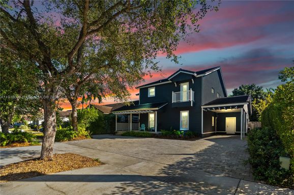 9777 SW 161st Pl, Miami FL 33196