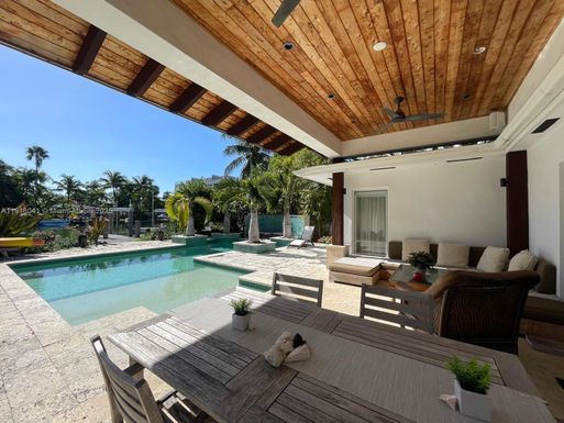 670 S Shore Dr, Miami Beach FL 33141