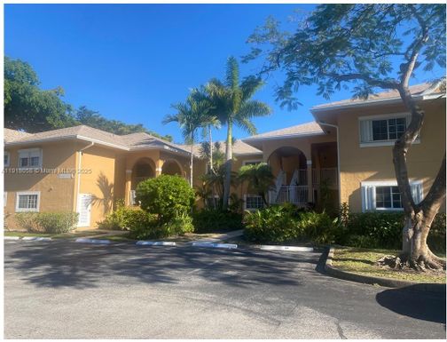 811 SE 4th Ave # C103, Dania Beach FL 33004