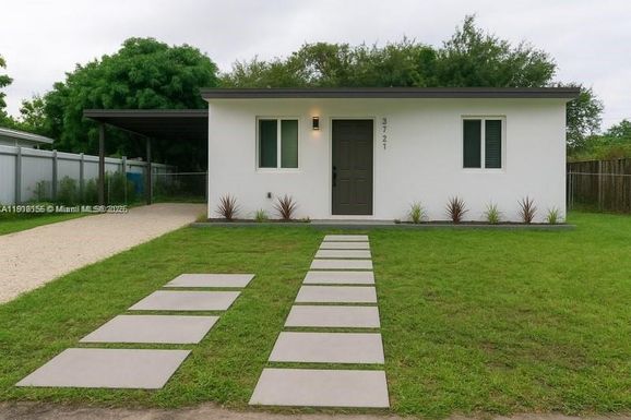 3721 SW 46th Ave, West Park FL 33023