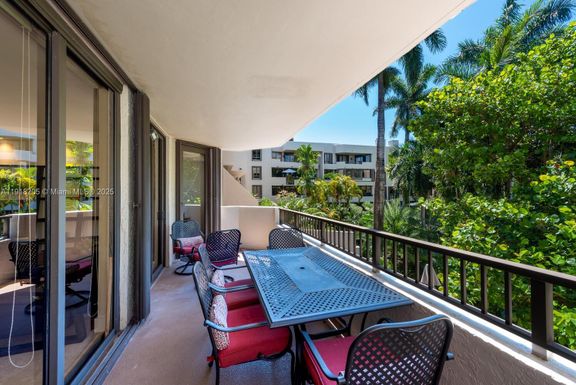 141 Crandon Blvd # 235, Key Biscayne FL 33149
