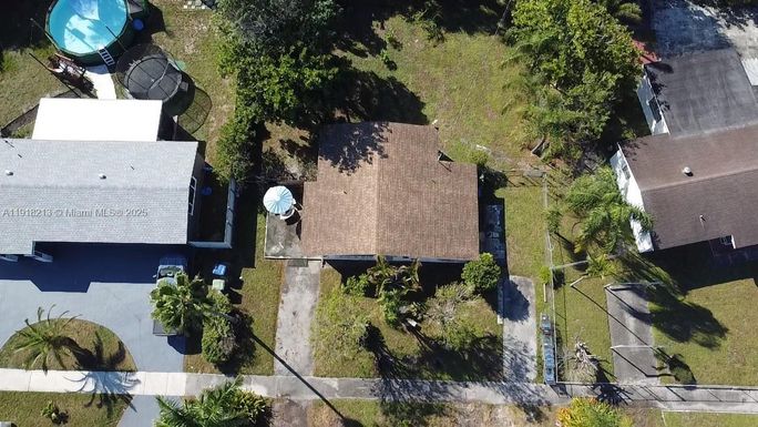 20930 NW 30th Ct, Miami Gardens FL 33056